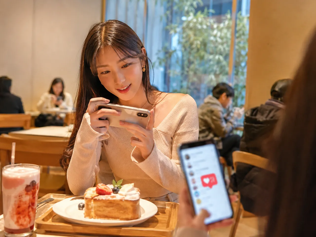 인스타 좋아요 늘리기 캡션 질문 실험, 마지막 문장이 좋아요·댓글에 미치는 차이 대표 이미지